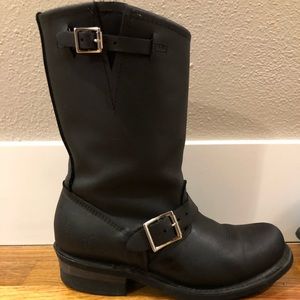 Frye Women’s Engineer 12R